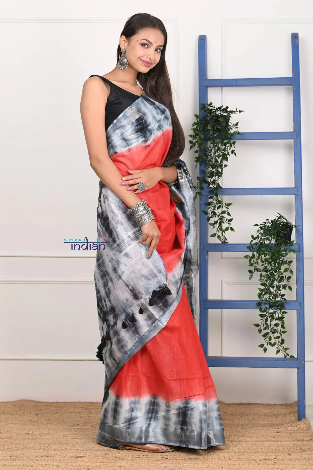 EXCLUSIVE! Handmade Tie and Dye Cotton Red- Black Saree By Women Weavers